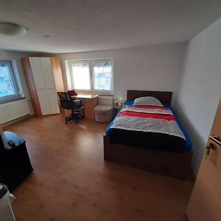 Biberach-Riss-Zimmer-Frei, Einzel-Zimmer Bad Kueche Birkenhard Exteriér fotografie