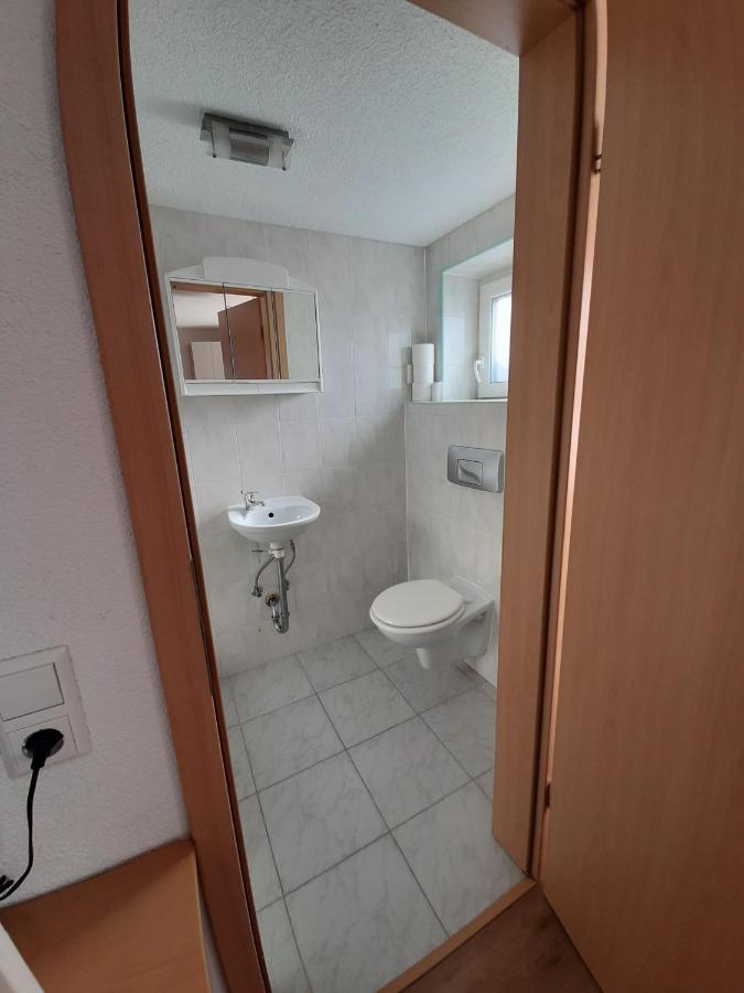 Biberach-Riss-Zimmer-Frei, Einzel-Zimmer Bad Kueche Birkenhard Exteriér fotografie