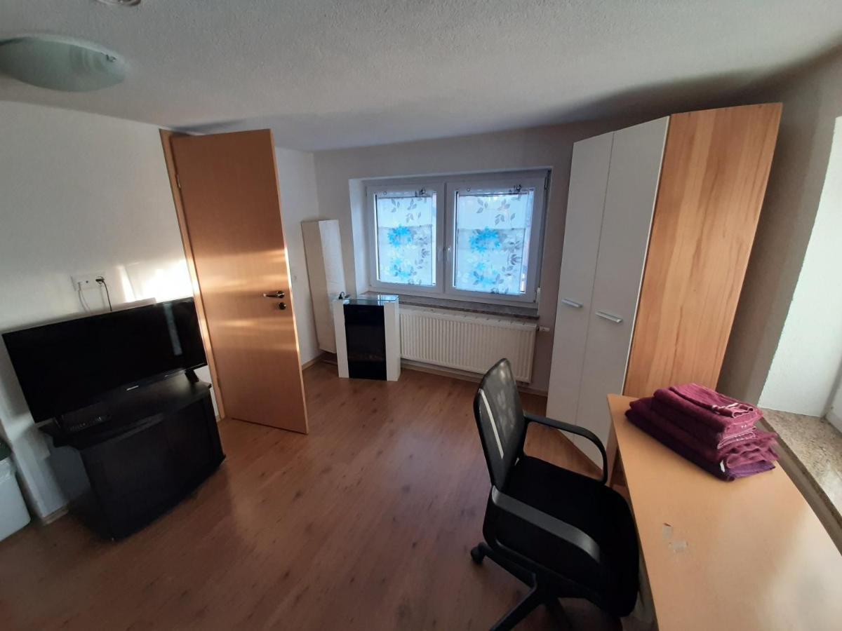 Biberach-Riss-Zimmer-Frei, Einzel-Zimmer Bad Kueche Birkenhard Exteriér fotografie