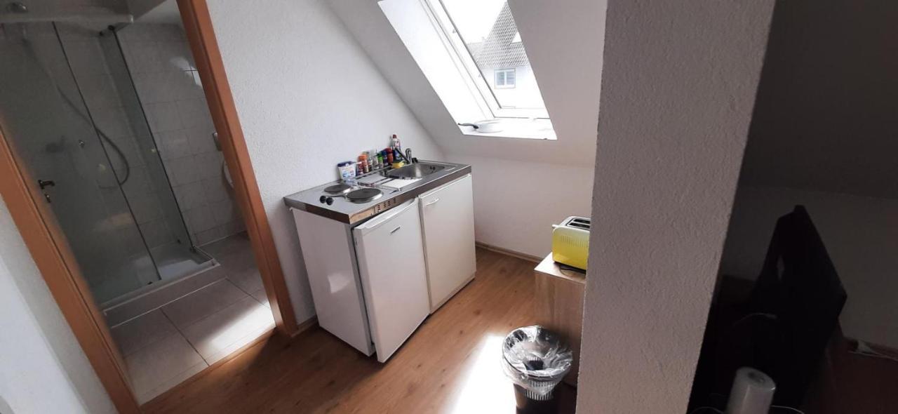 Biberach-Riss-Zimmer-Frei, Einzel-Zimmer Bad Kueche Birkenhard Exteriér fotografie