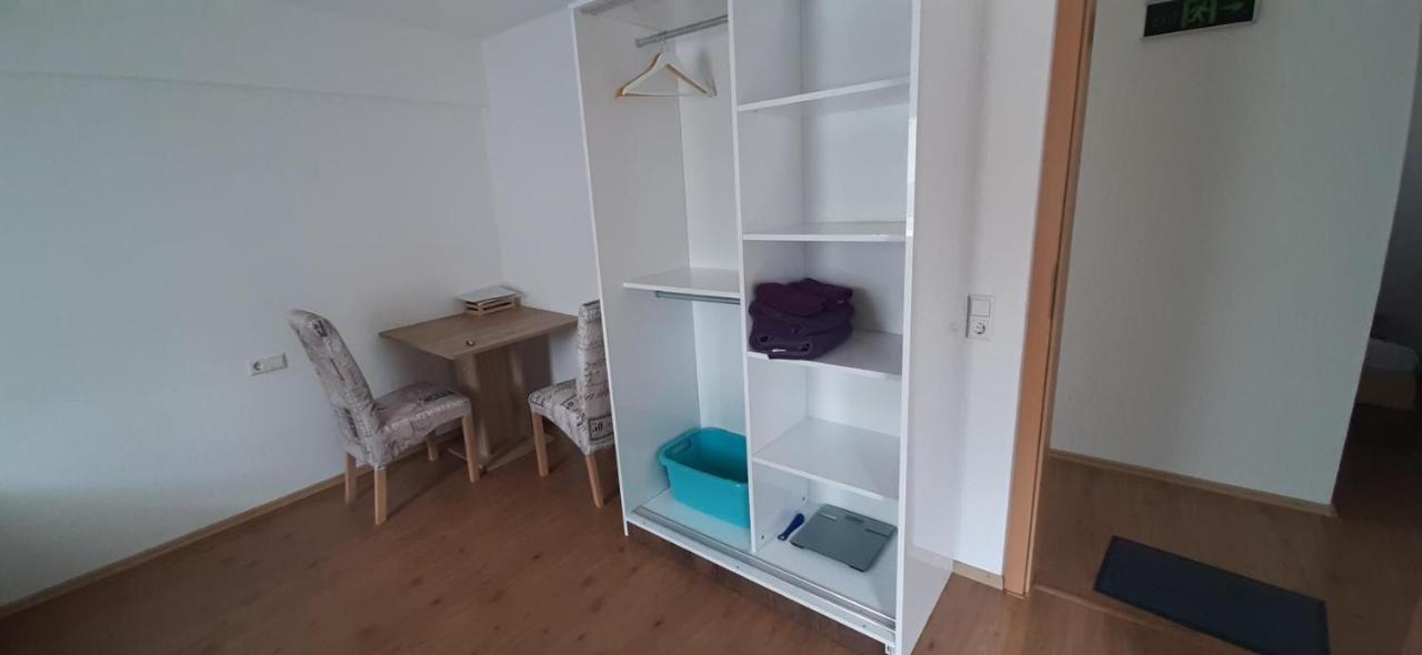 Biberach-Riss-Zimmer-Frei, Einzel-Zimmer Bad Kueche Birkenhard Exteriér fotografie