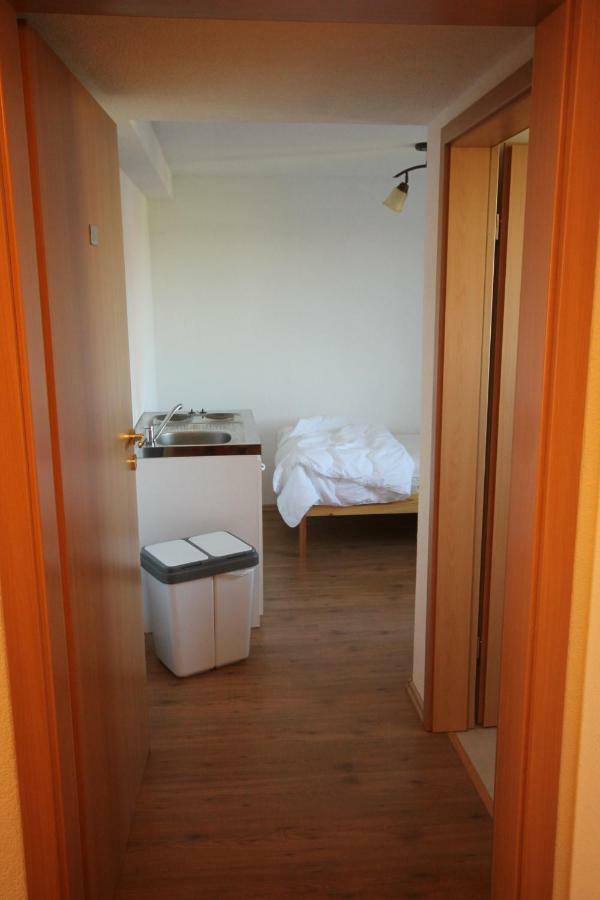 Biberach-Riss-Zimmer-Frei, Einzel-Zimmer Bad Kueche Birkenhard Exteriér fotografie